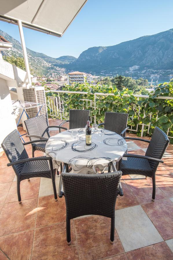 Apartment Kiwi Kotor Luaran gambar