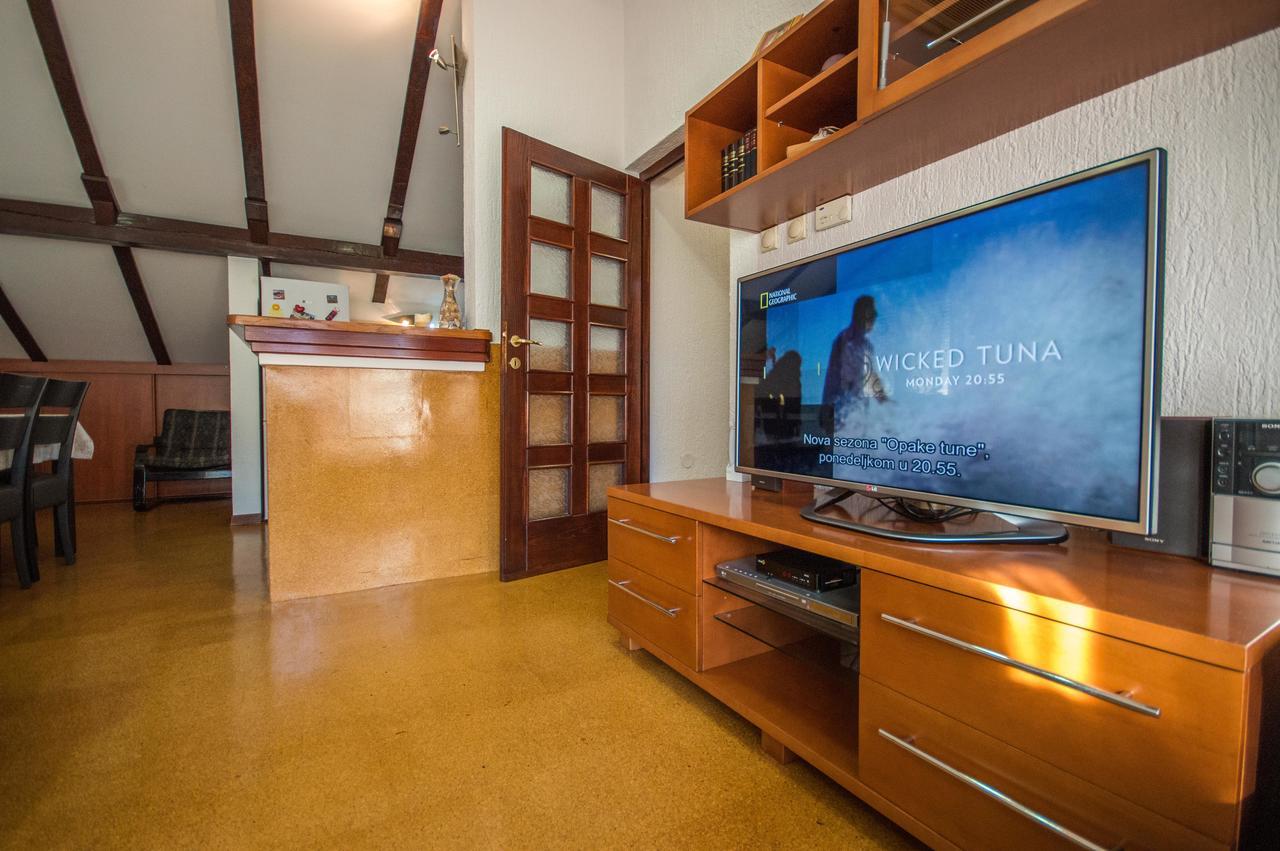 Apartment Kiwi Kotor Luaran gambar