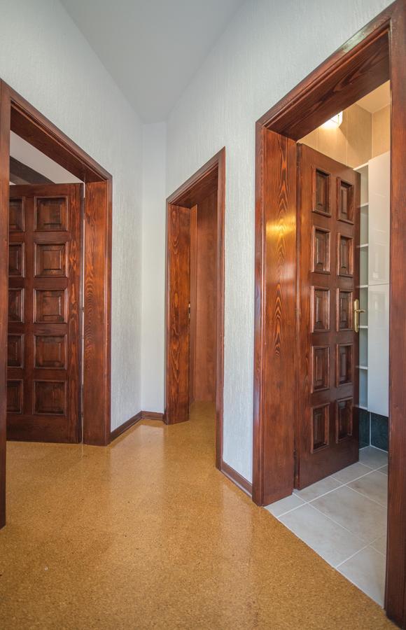Apartment Kiwi Kotor Luaran gambar